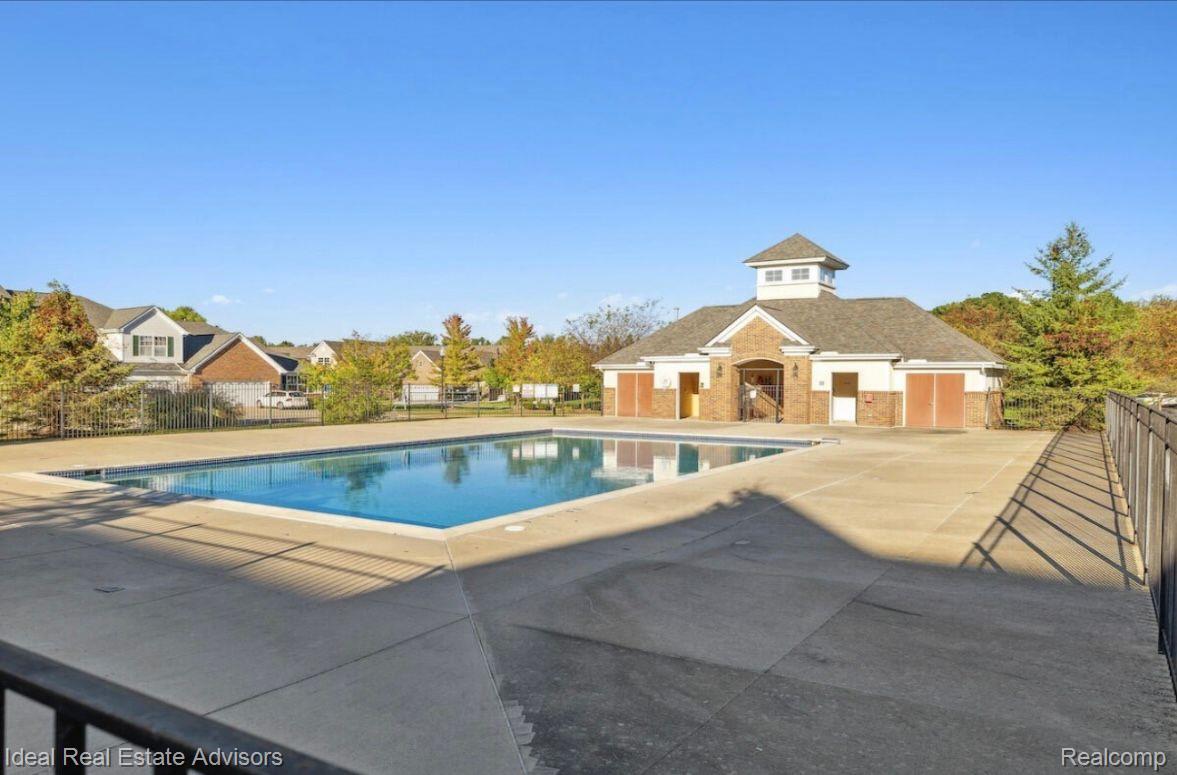 10274 Crossview Trl Property Photo 10