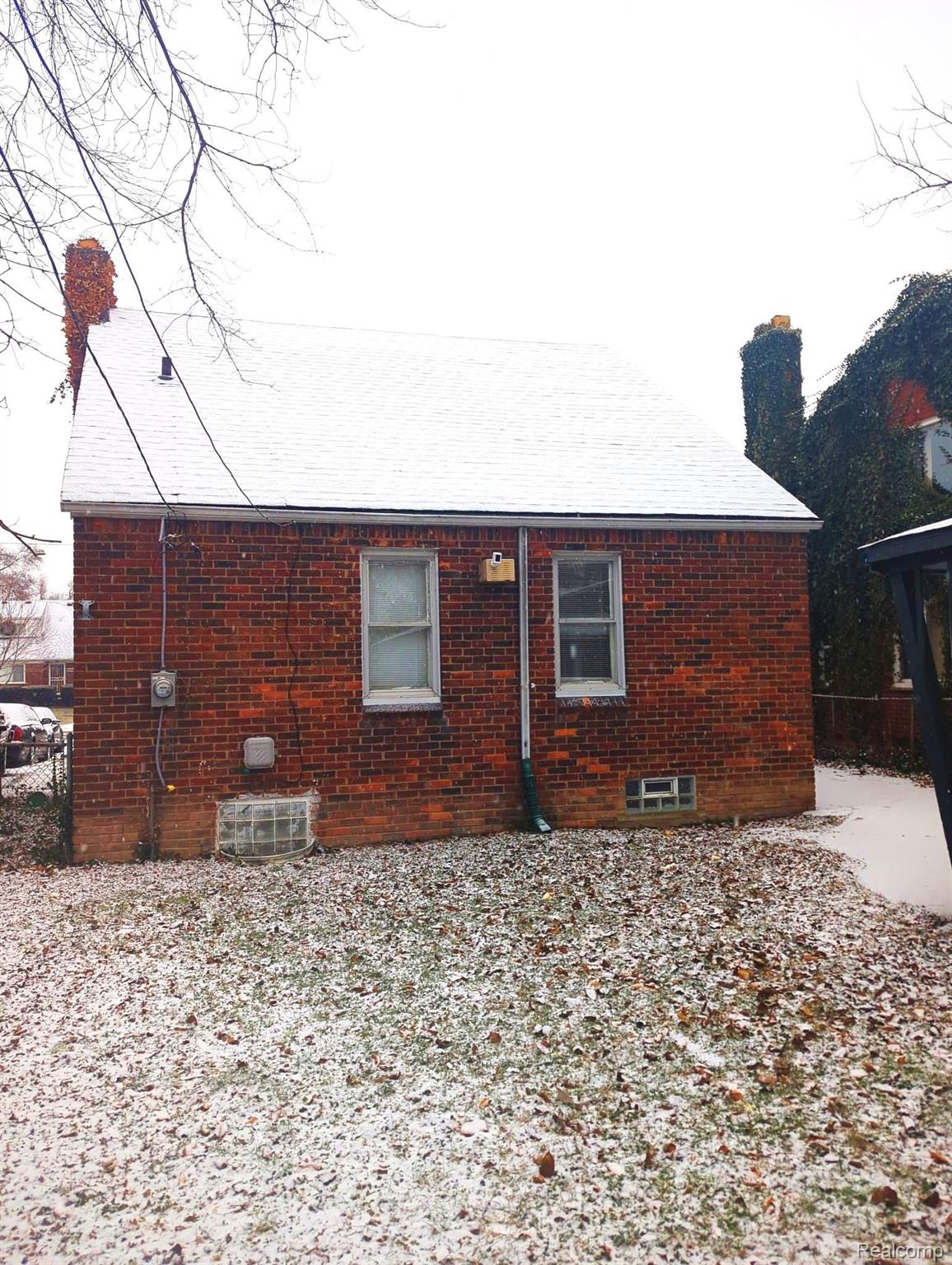 20313 Schoenherr St Property Photo 3
