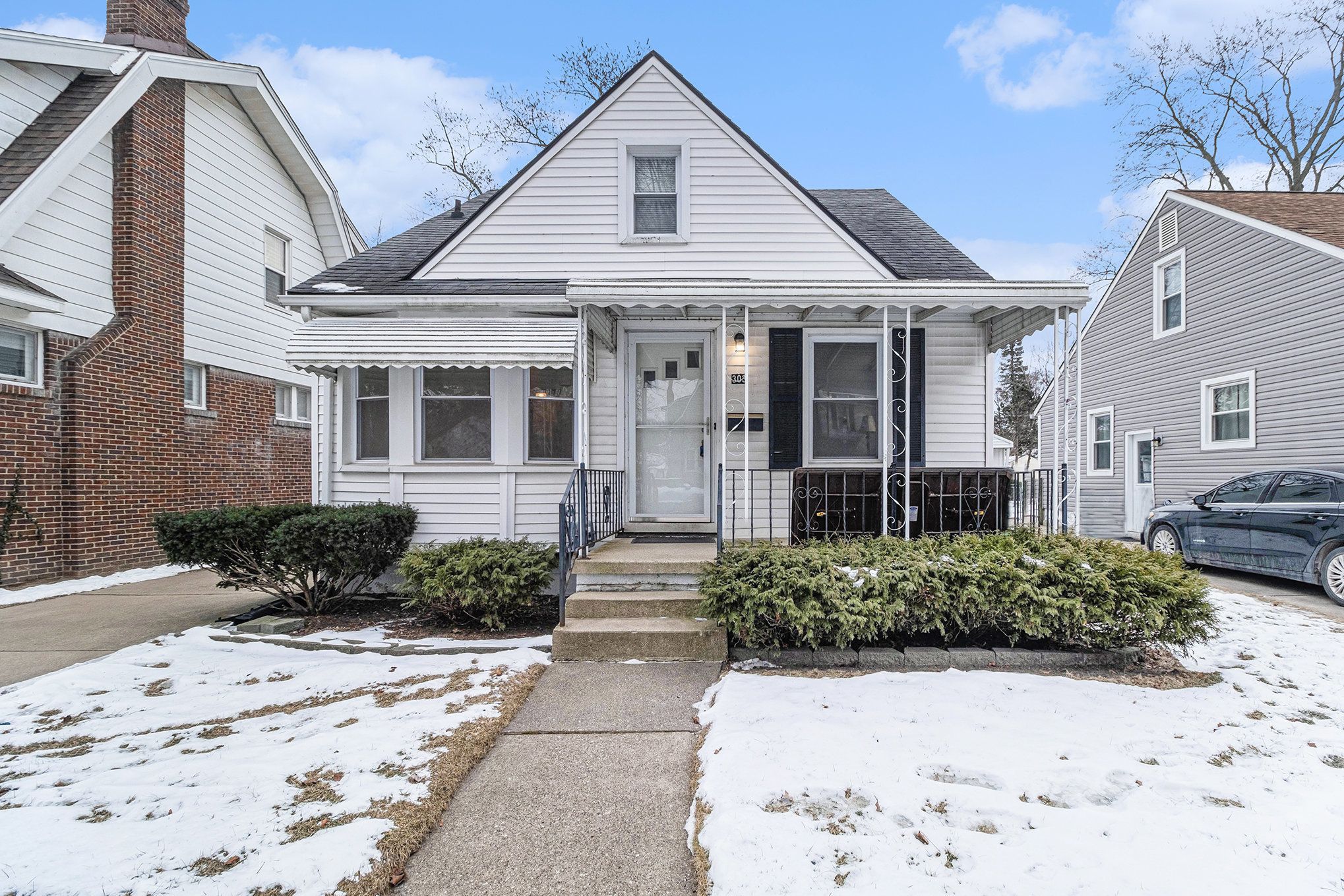 303 S CONNECTICUT AVE Property Photo 1
