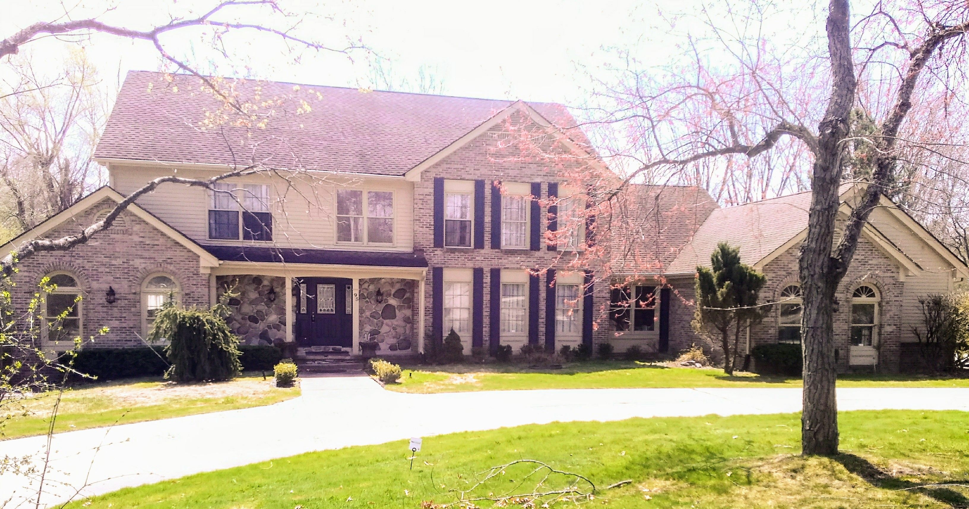95 W Hickory Grove Rd Property Photo 1