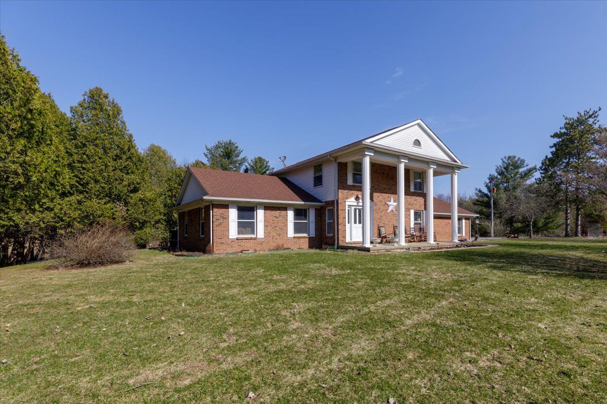 2311 Slattery Rd Property Photo