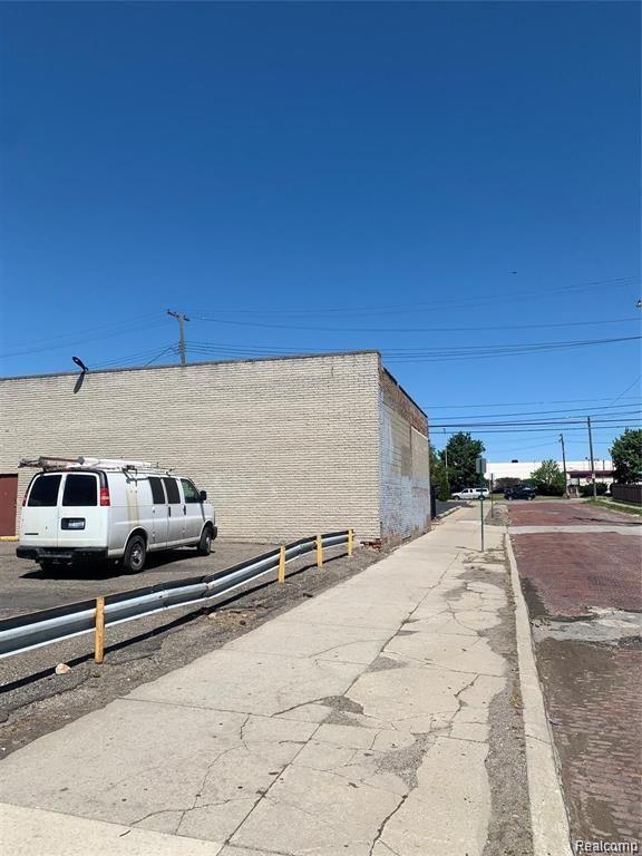 1400 W Fort St Property Photo 16