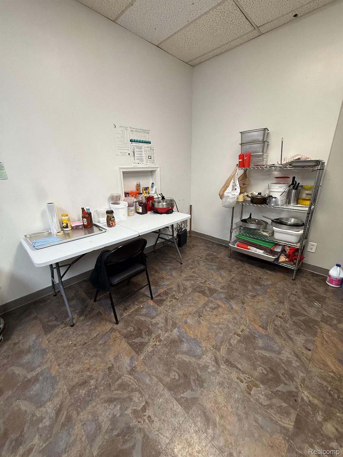 33122 Dequindre Rd Property Photo 6