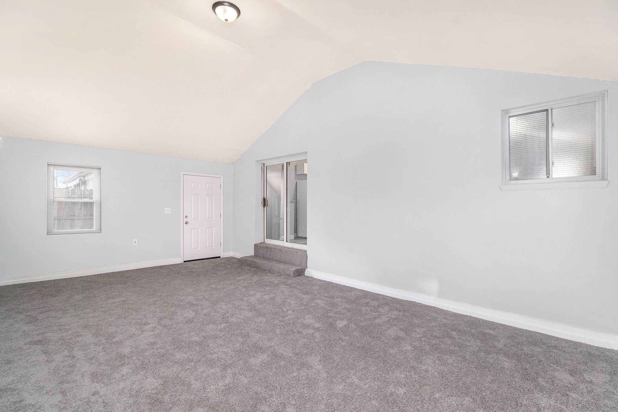 42071 Zachary St Property Photo 13