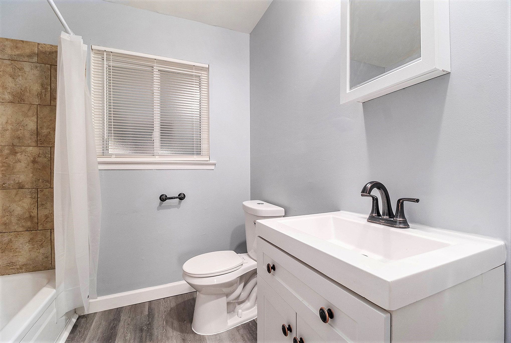 42071 Zachary St Property Photo 14
