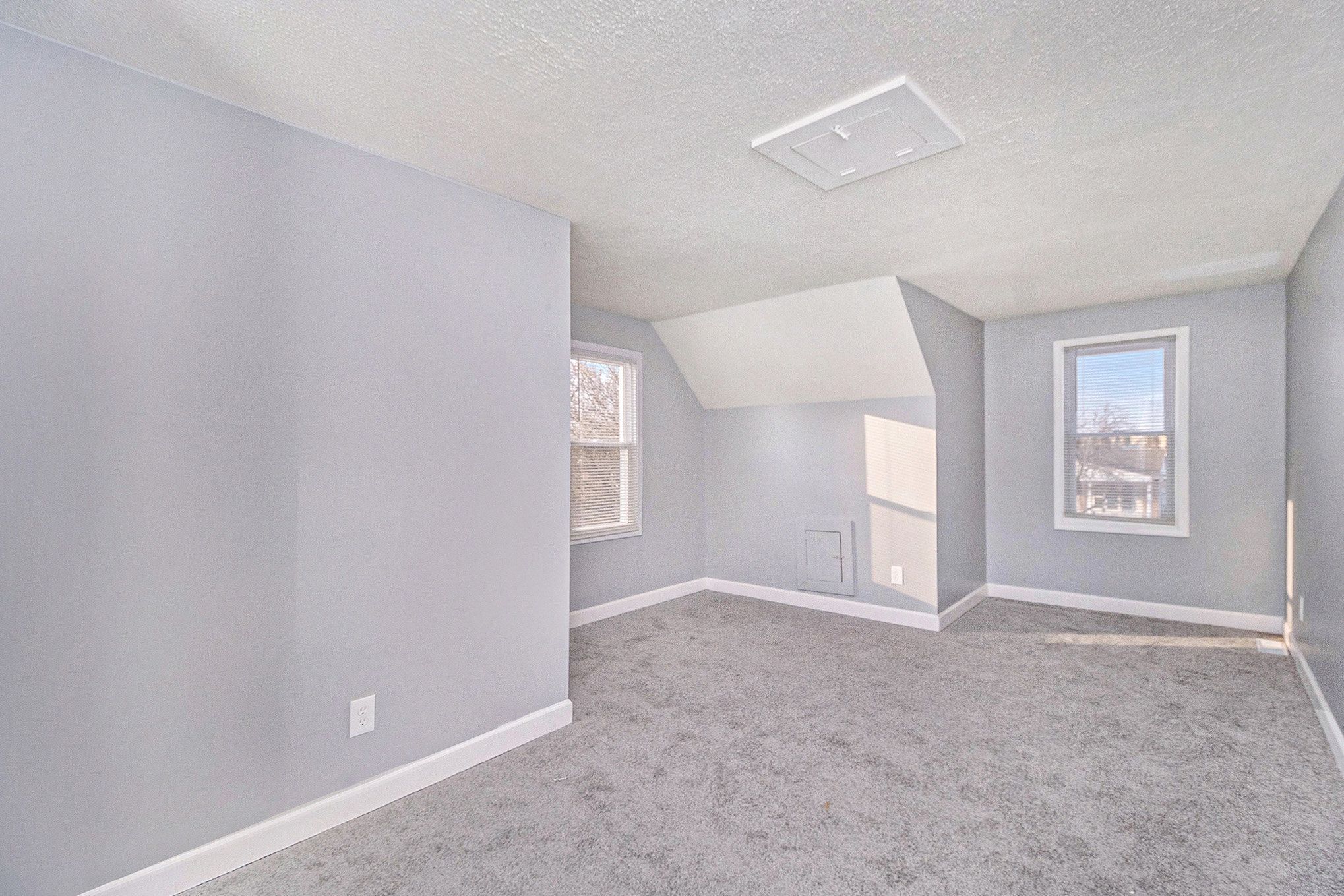 42071 Zachary St Property Photo 15
