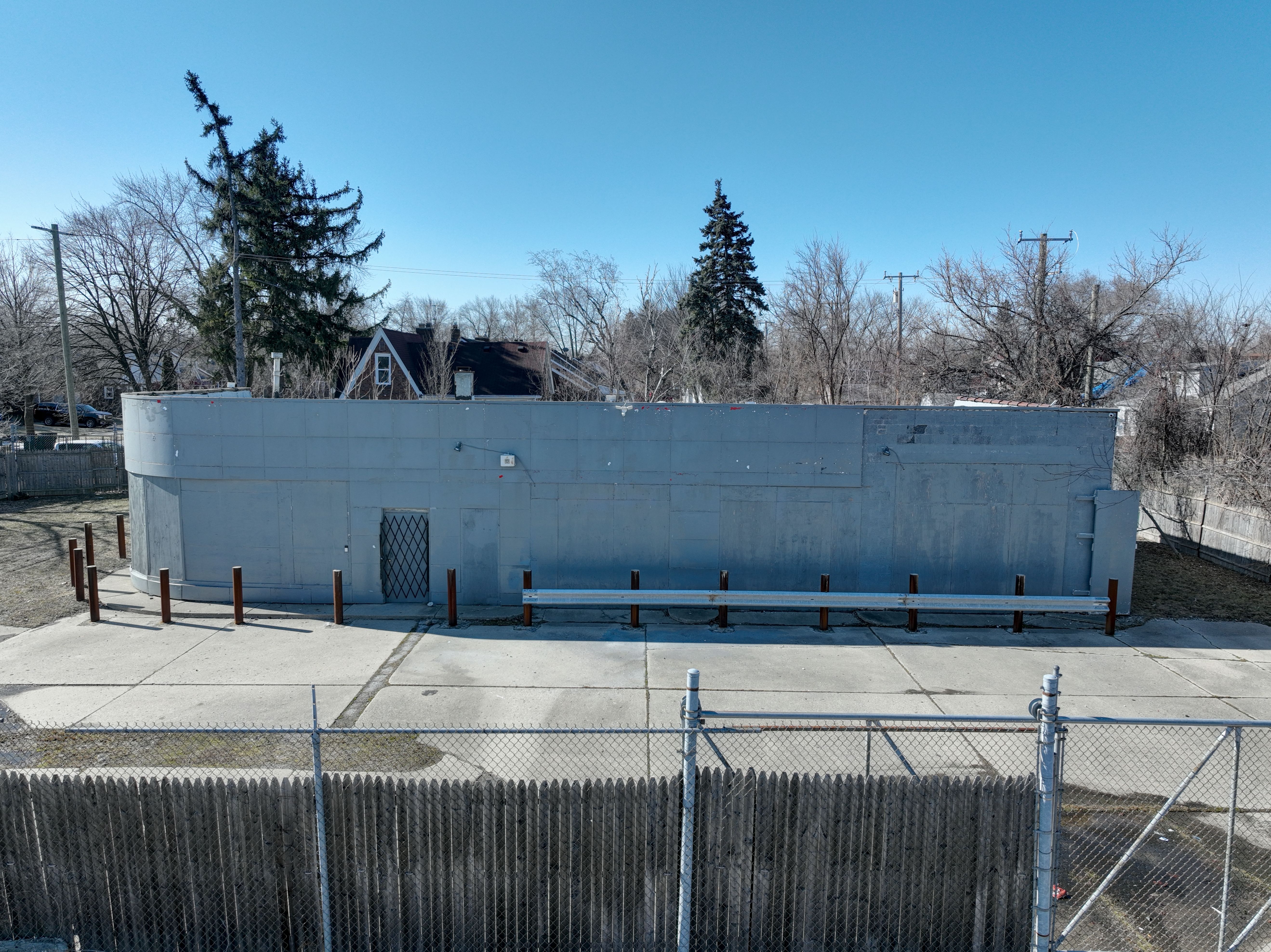 10301 Whittier St Property Photo 1