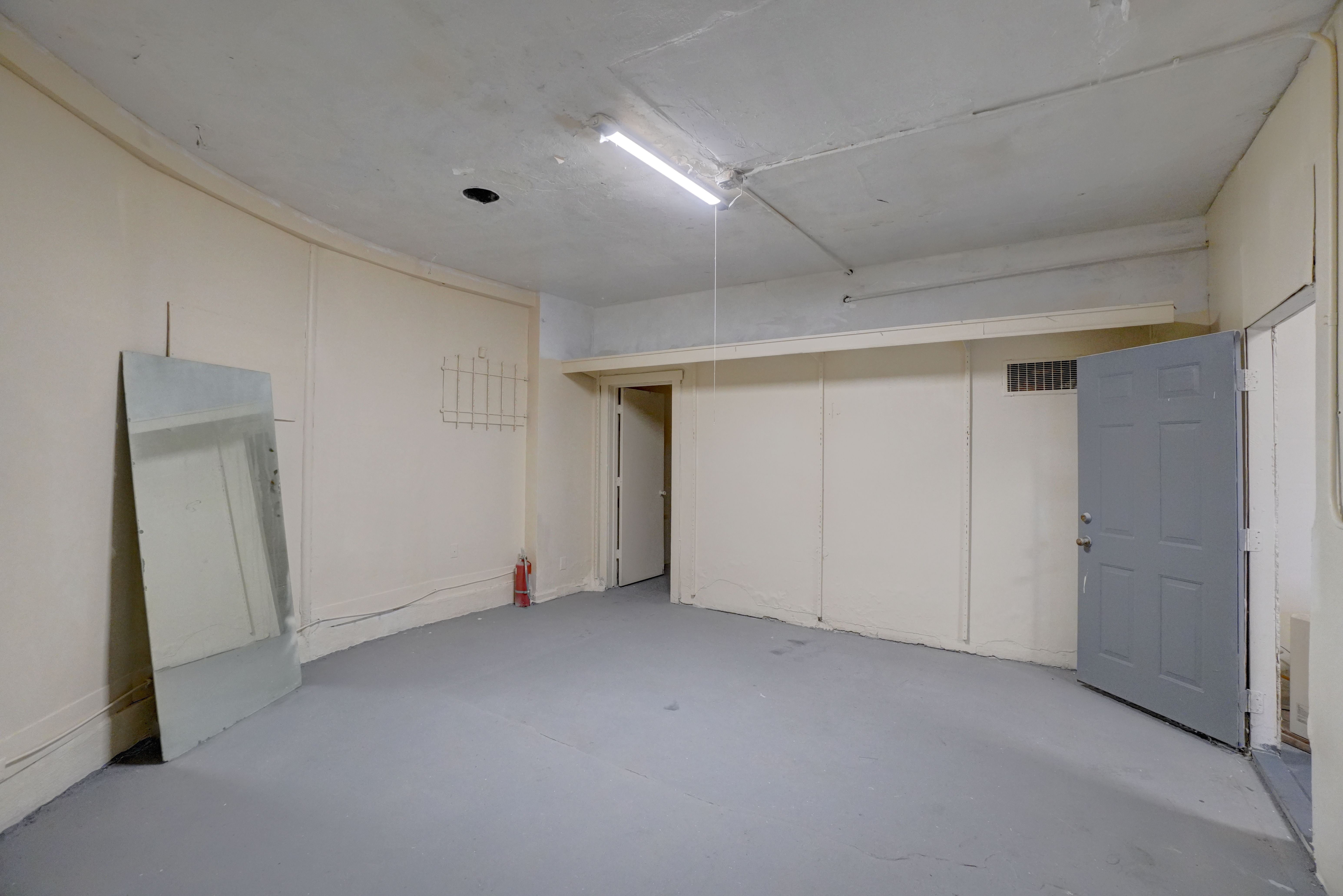 10301 Whittier St Property Photo 17