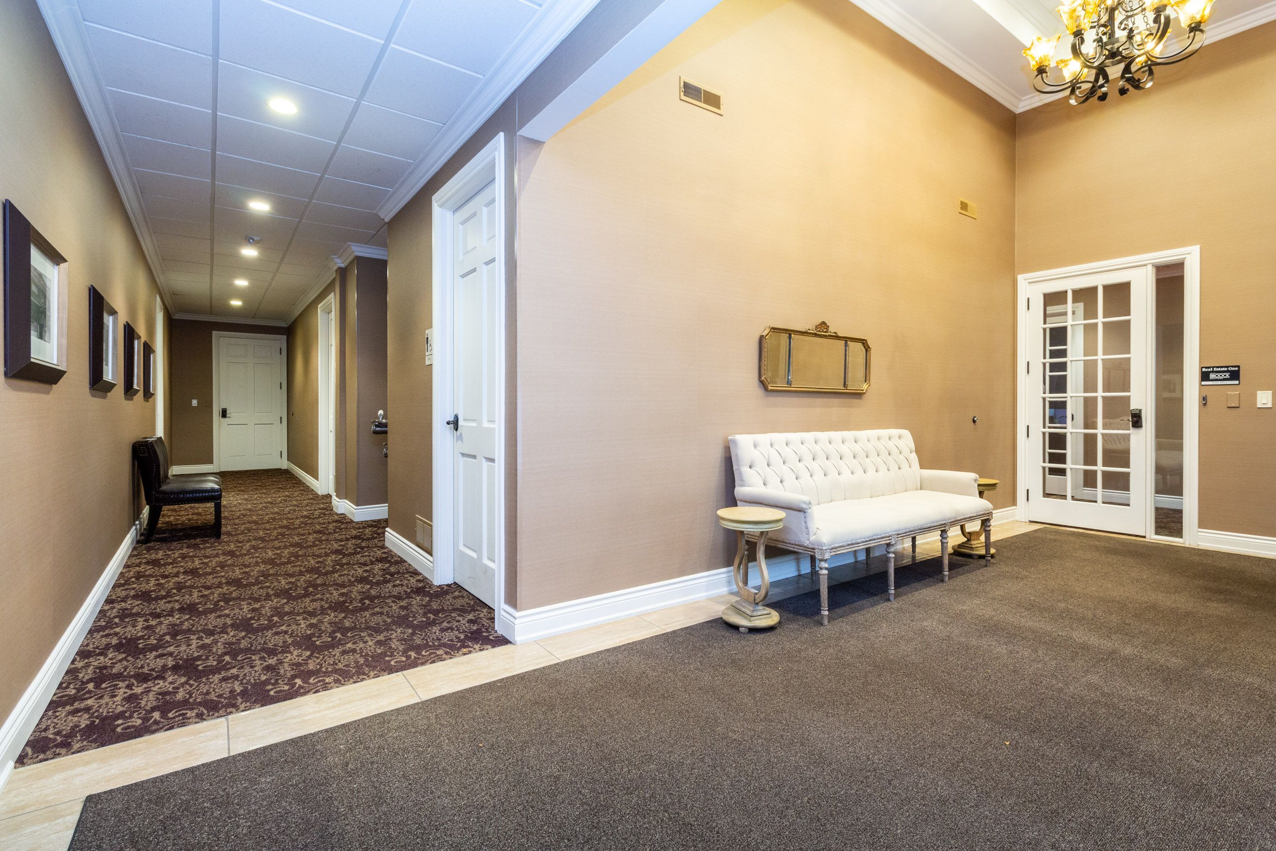 1002 N Main St Suite 1 Property Photo 6