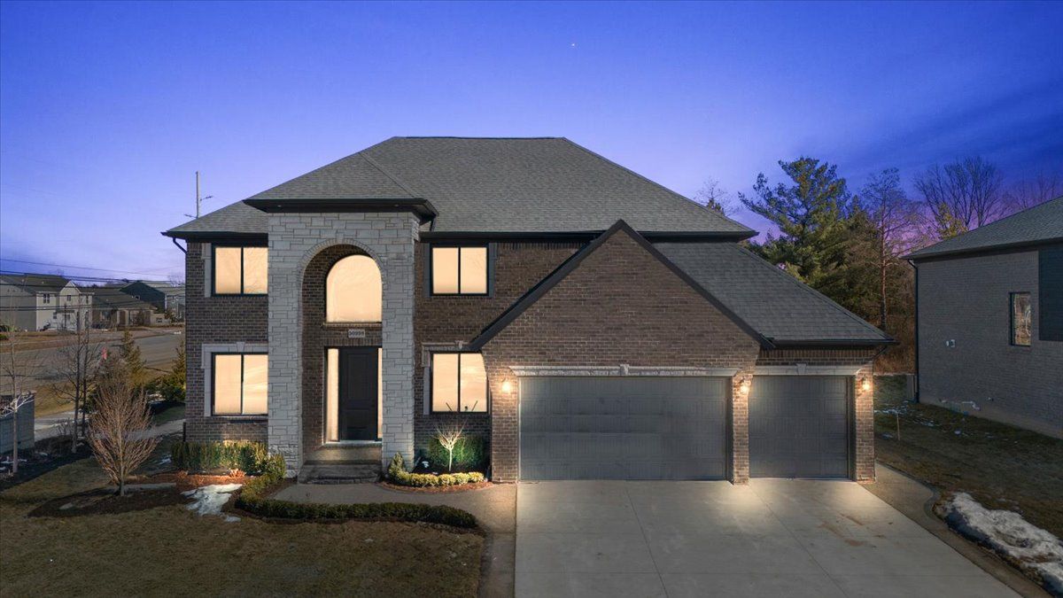 50998 MISTWOOD DR Property Photo 1