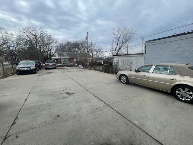 21605 Van Dyke Ave Property Photo 5