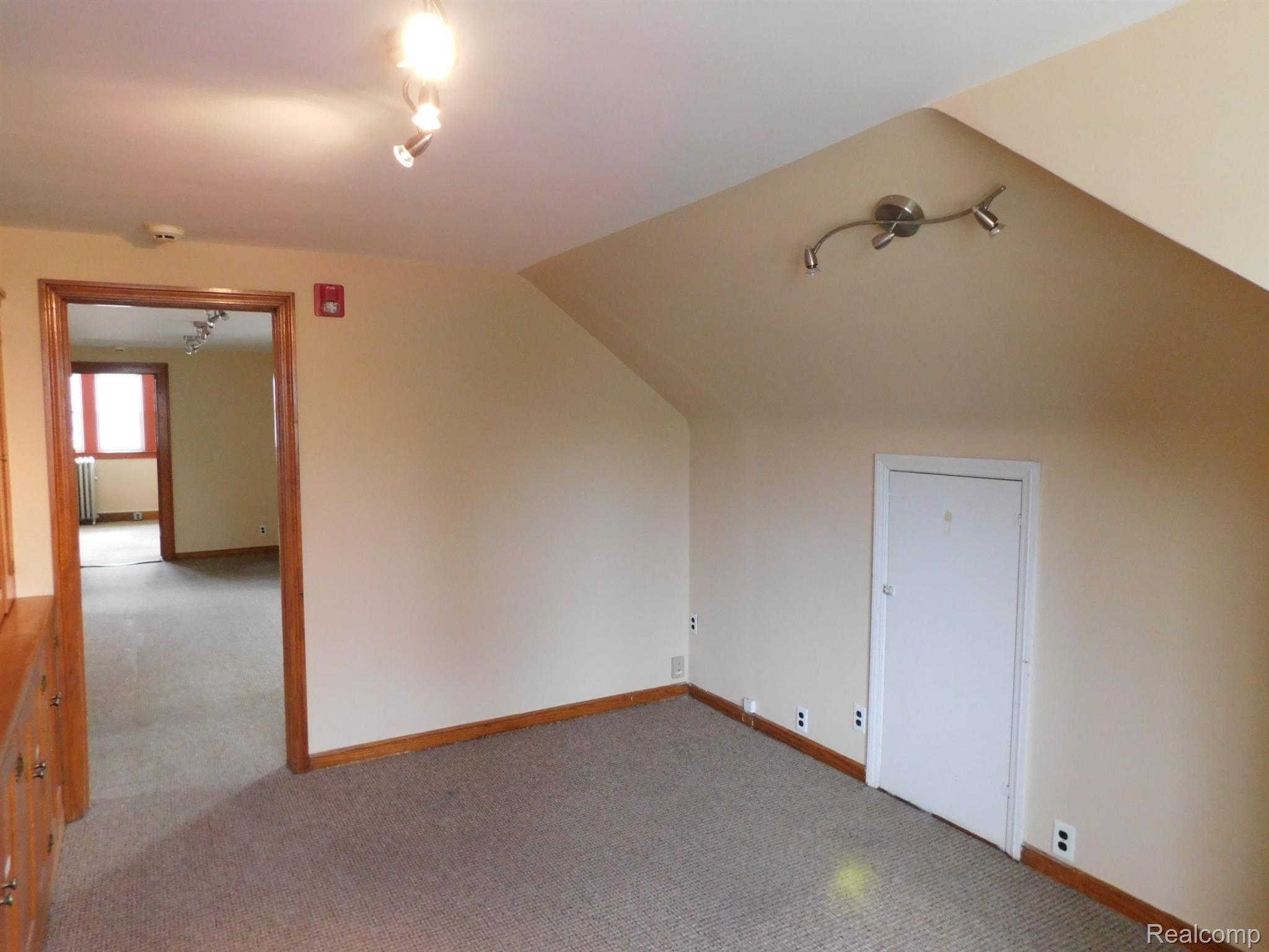 16259 E 9 Mile Rd Property Photo 4