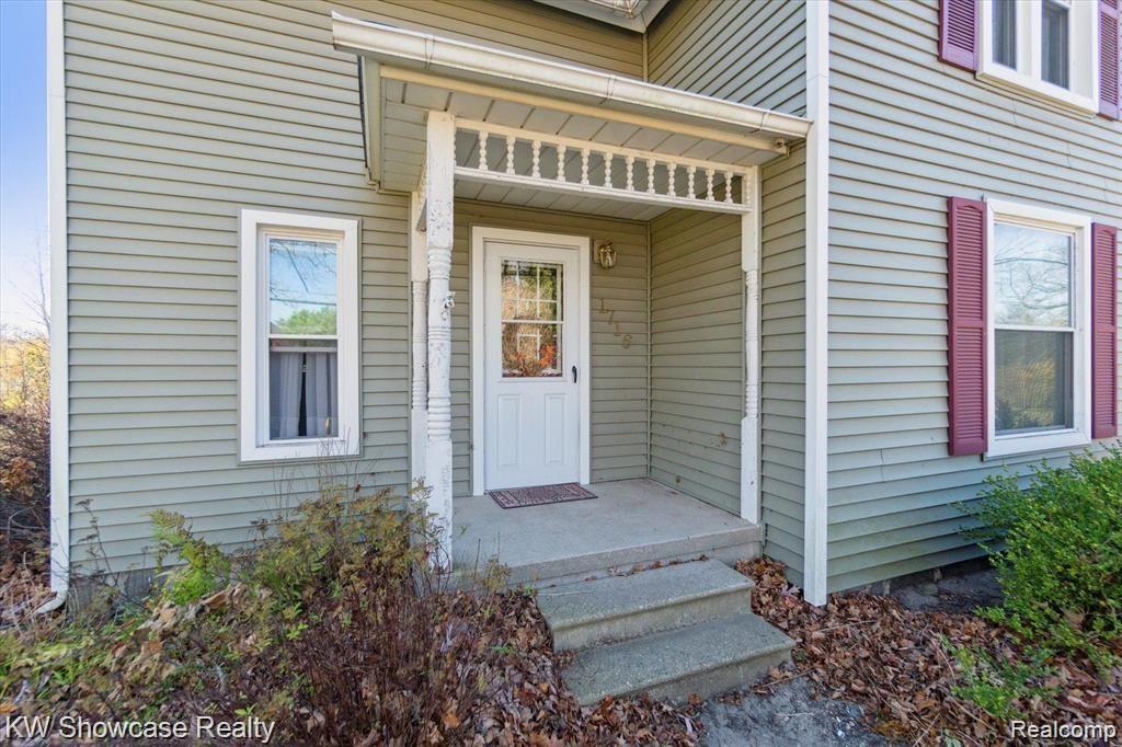 1716 E Wardlow Rd Property Photo 3