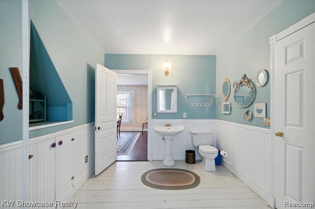 1716 E Wardlow Rd Property Photo 16