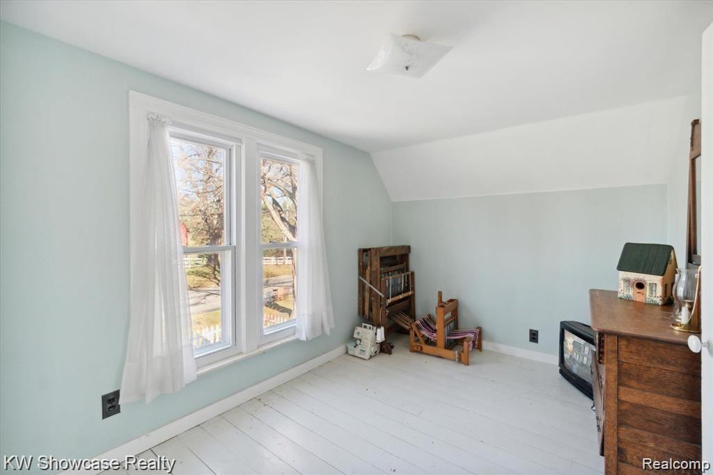 1716 E Wardlow Rd Property Photo 19