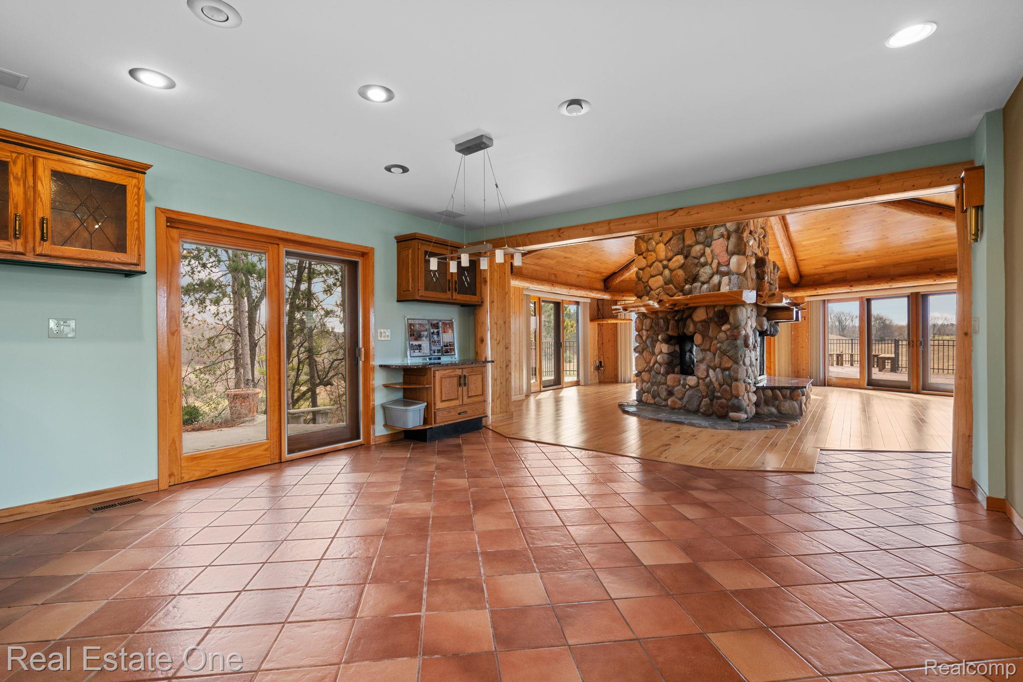 20250014195 Property Photo 23