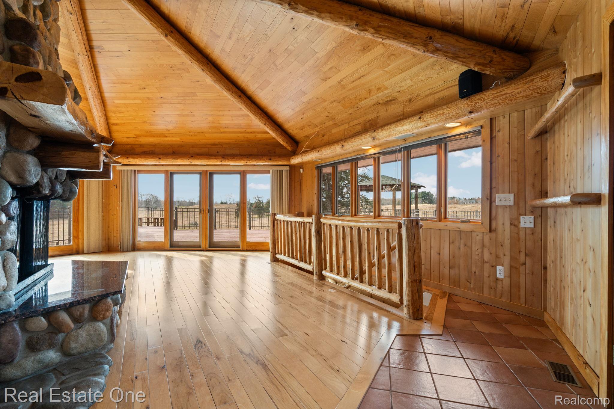 20250014195 Property Photo 28