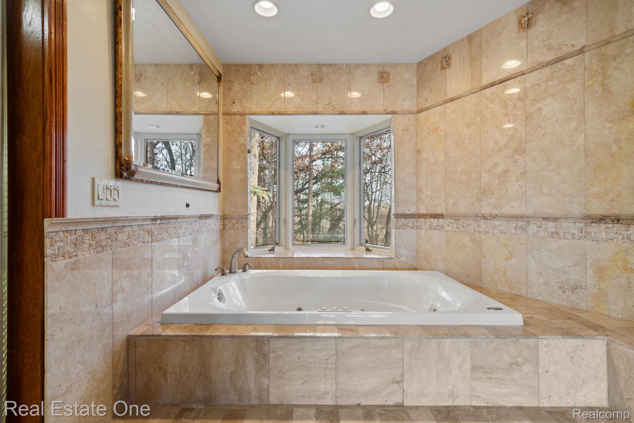 20250014195 Property Photo 41