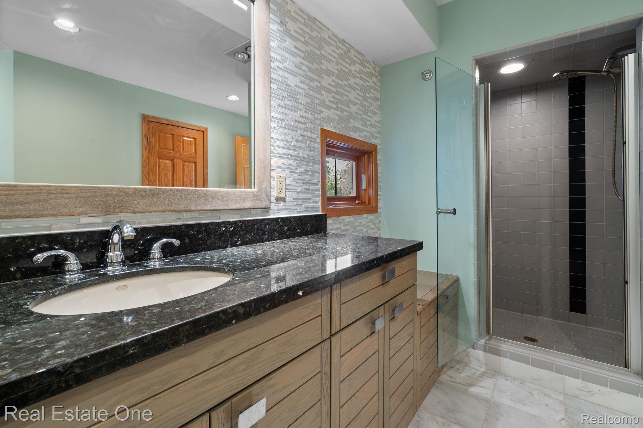 20250014195 Property Photo 46