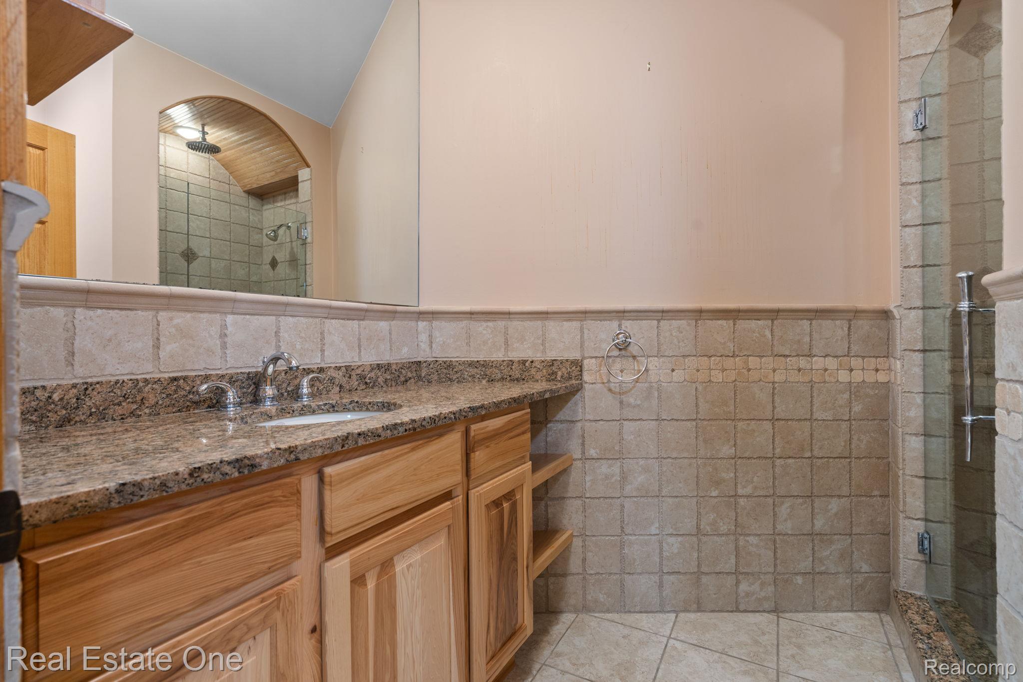 20250014195 Property Photo 54