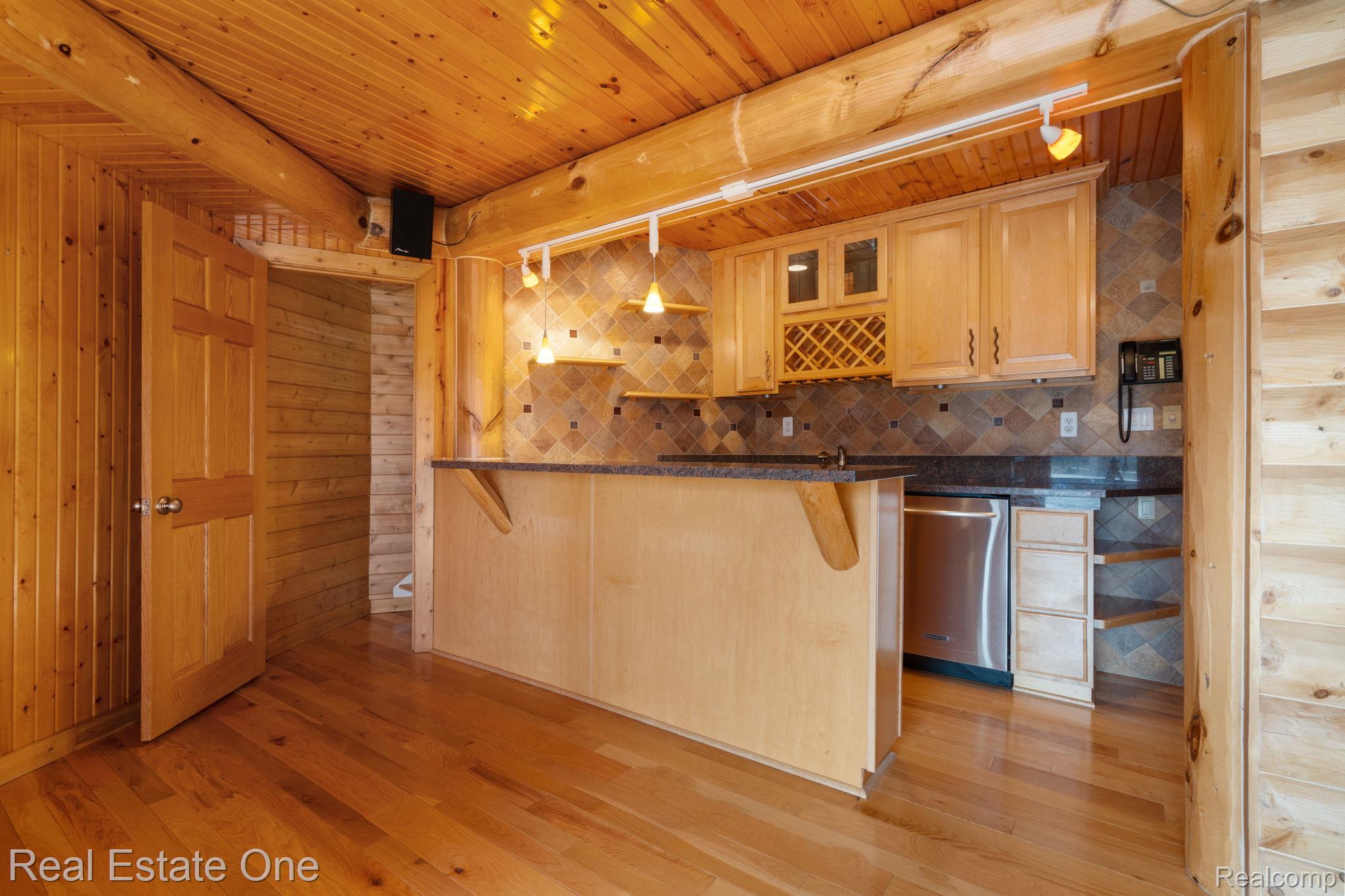 20250014195 Property Photo 58