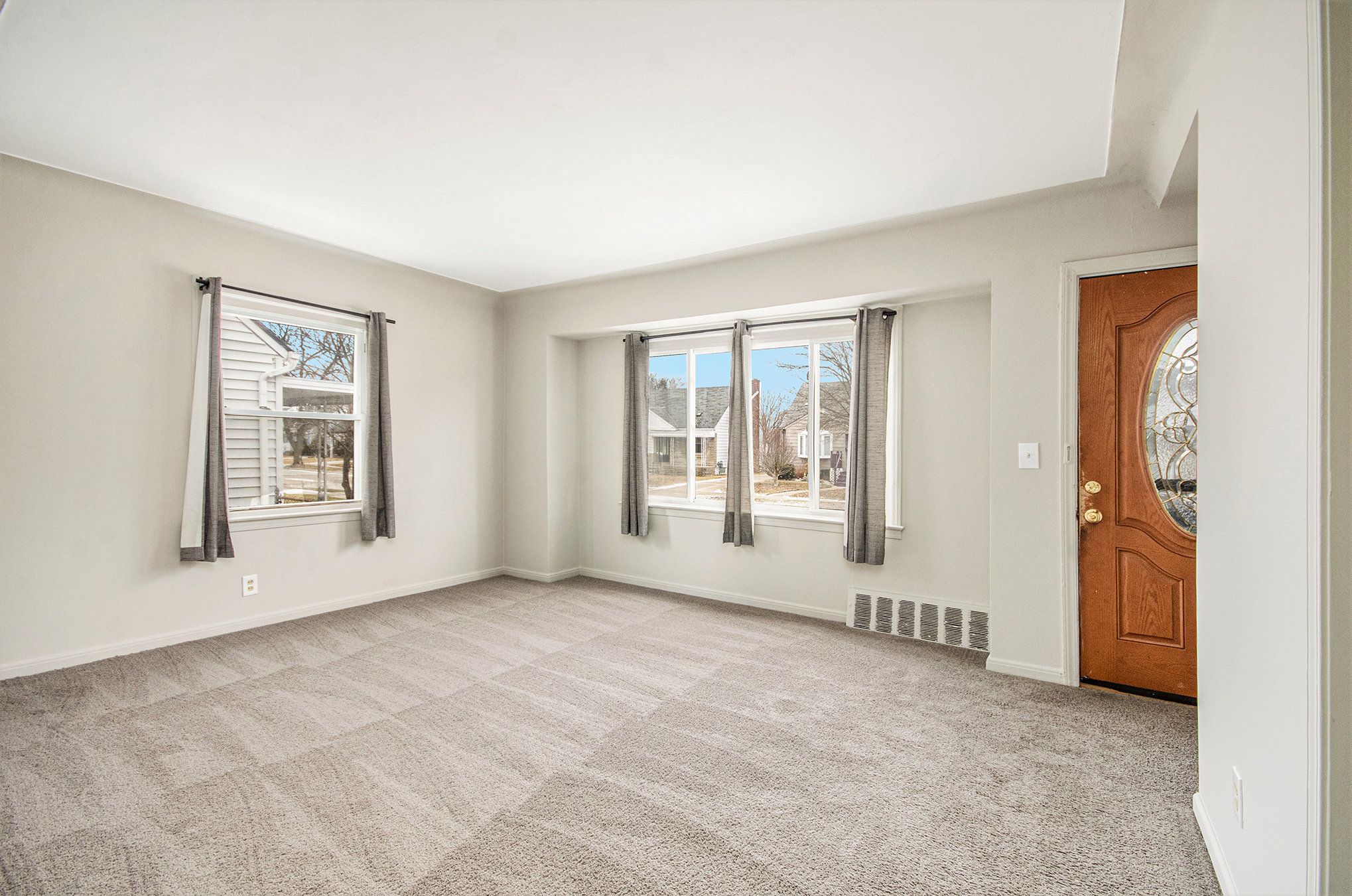 21783 Gascony Ave Property Photo 4