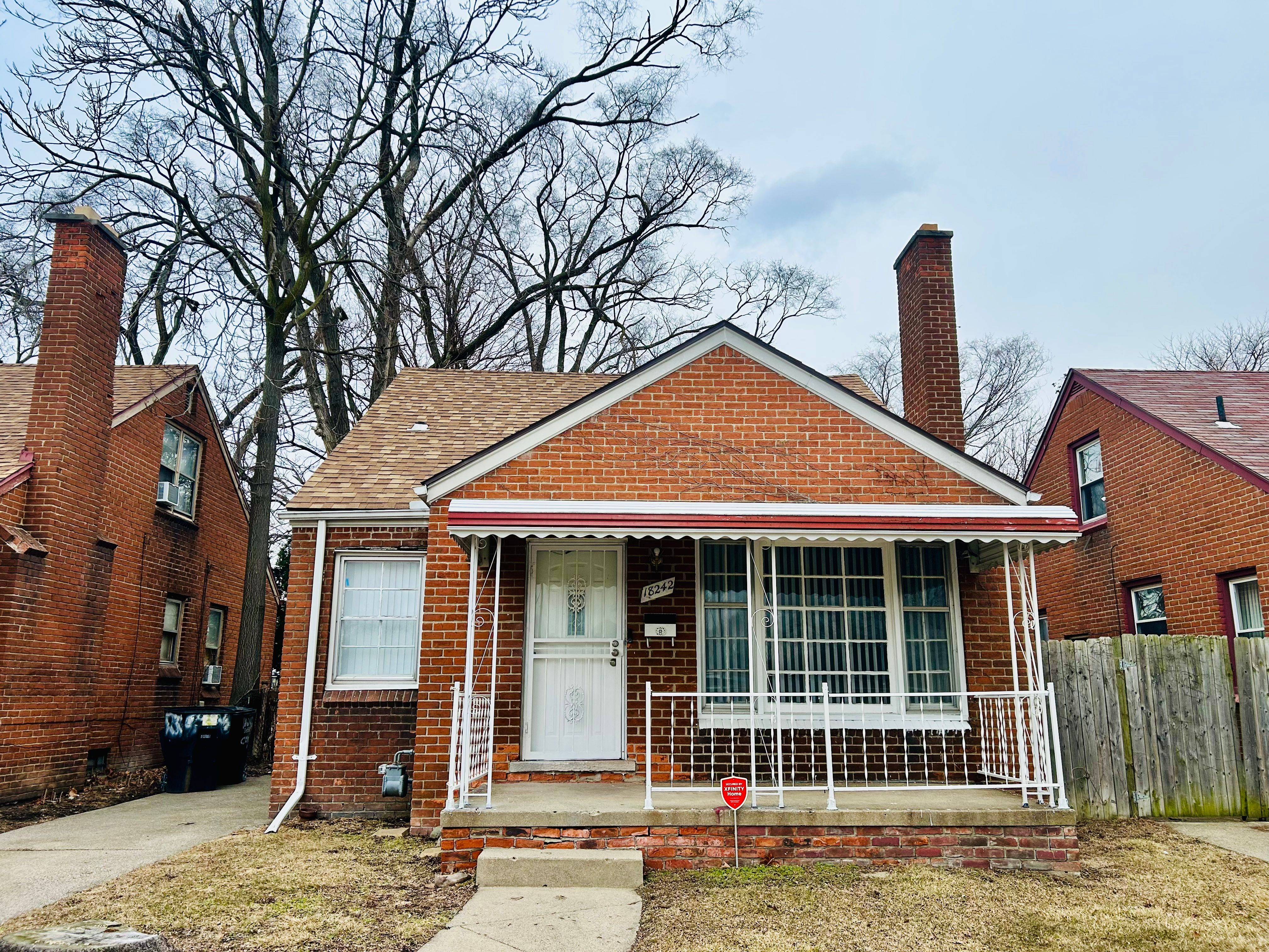 18242 COYLE ST Property Photo 1