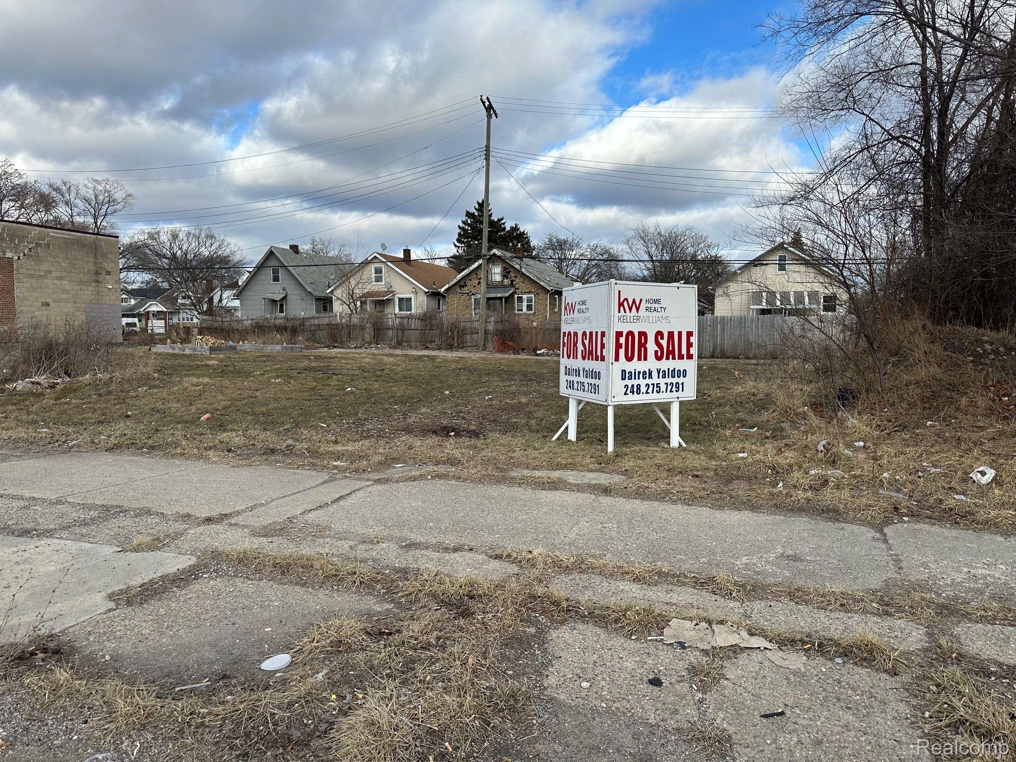 15738 Livernois Ave Property Photo 2