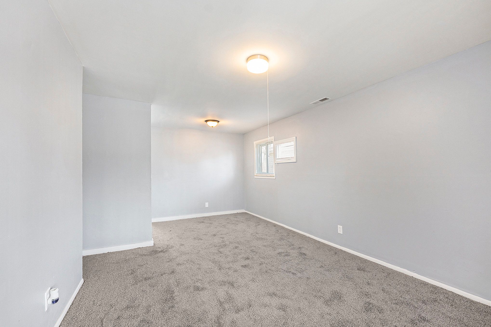 313 3rd Ave Property Photo 4