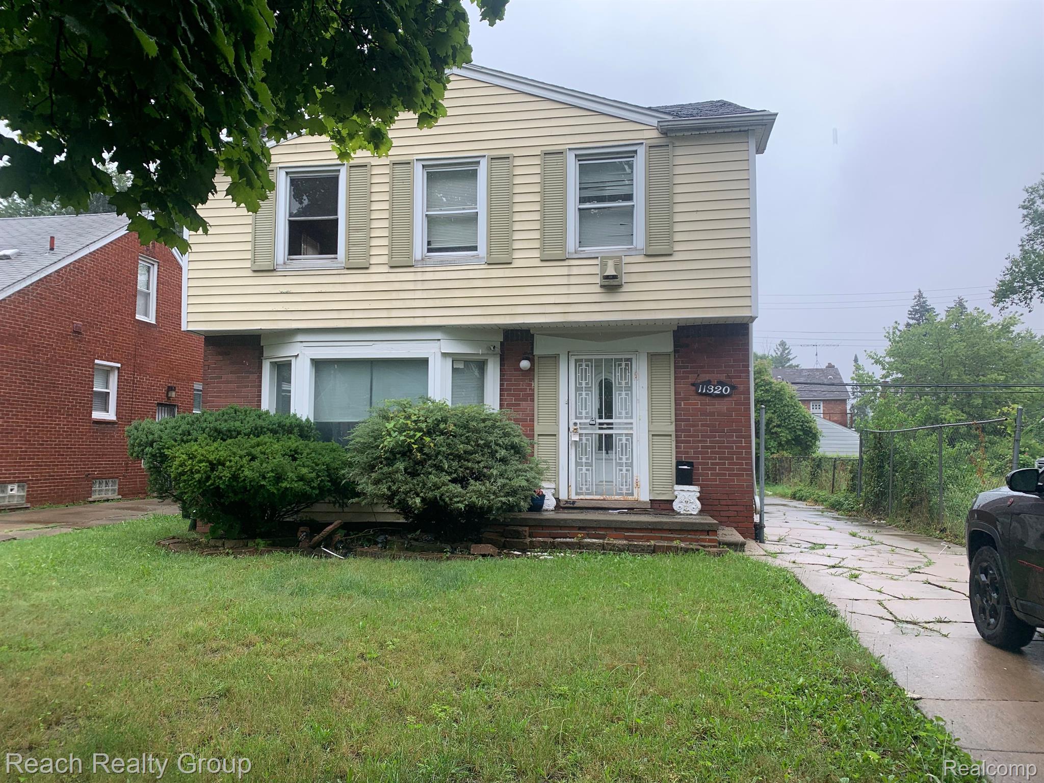 11320 Grandville Ave Property Photo 1