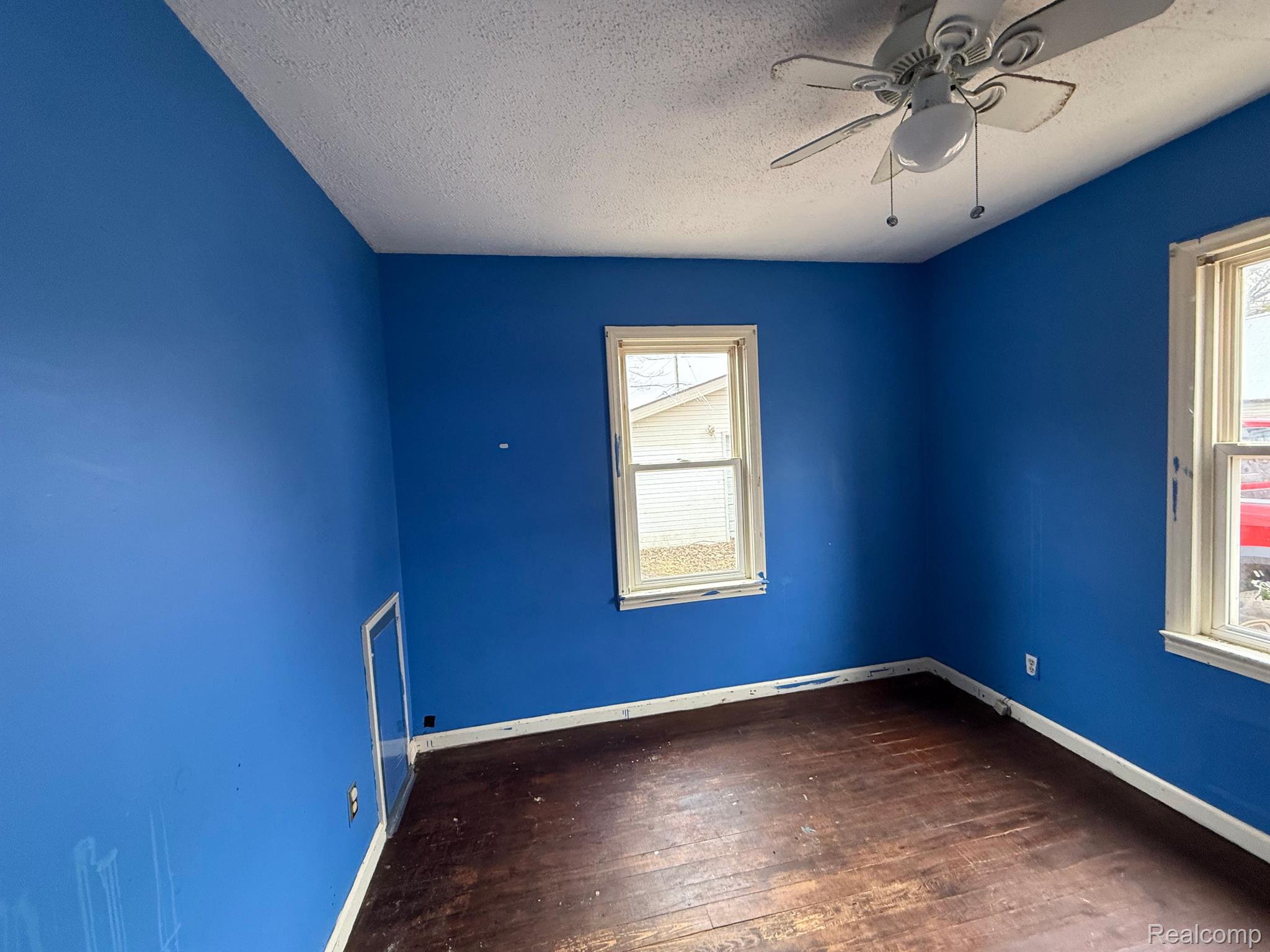 4063 Main St Property Photo 11