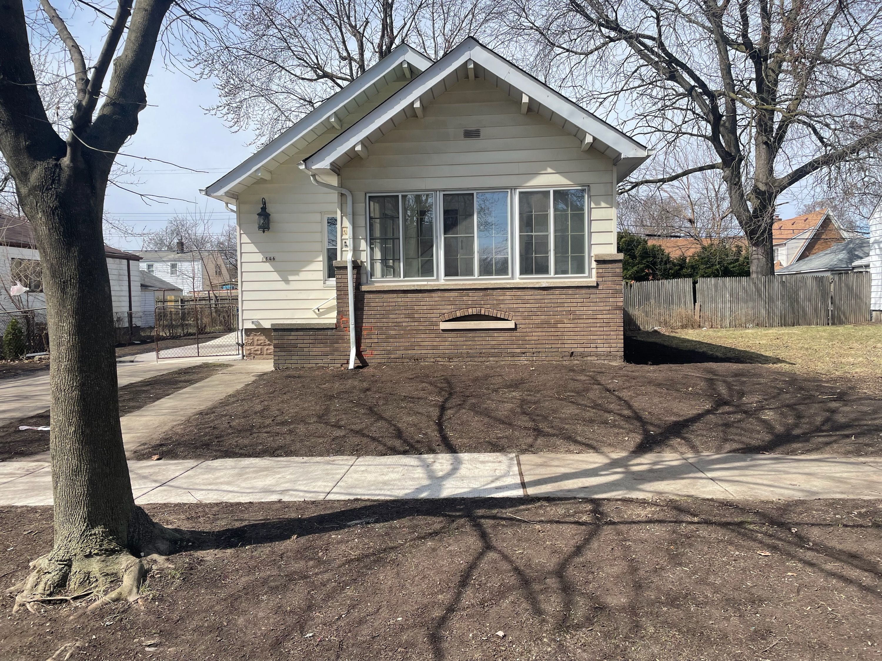 1546 Washington Ave Property Photo 1