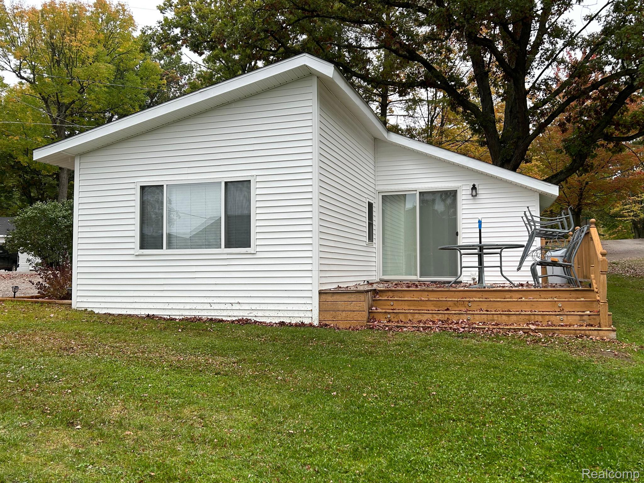 1249 N Crooked Lake Dr Property Photo 43