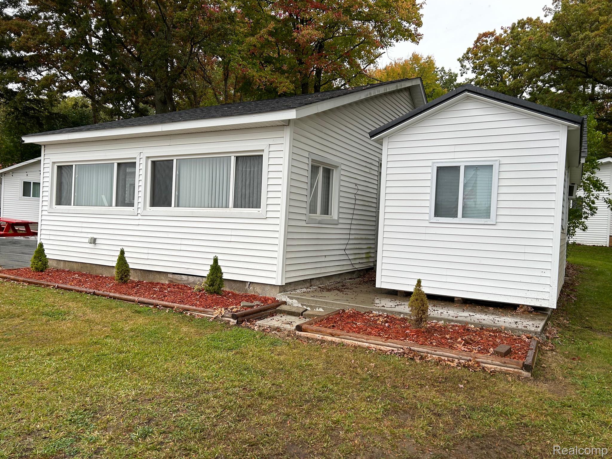 1249 N Crooked Lake Dr Property Photo 59