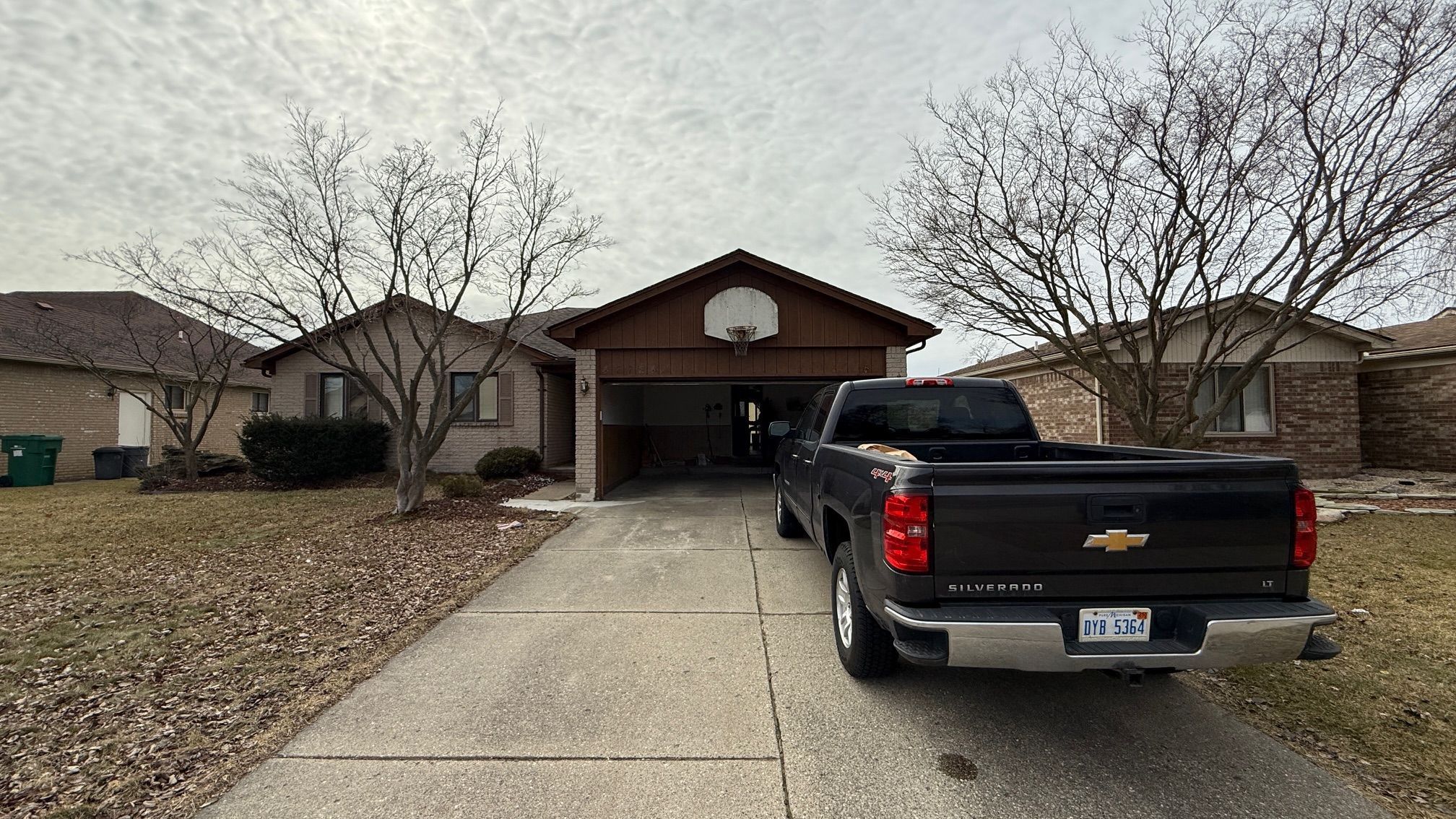 47724 MEADOWBROOK DR Property Photo 1