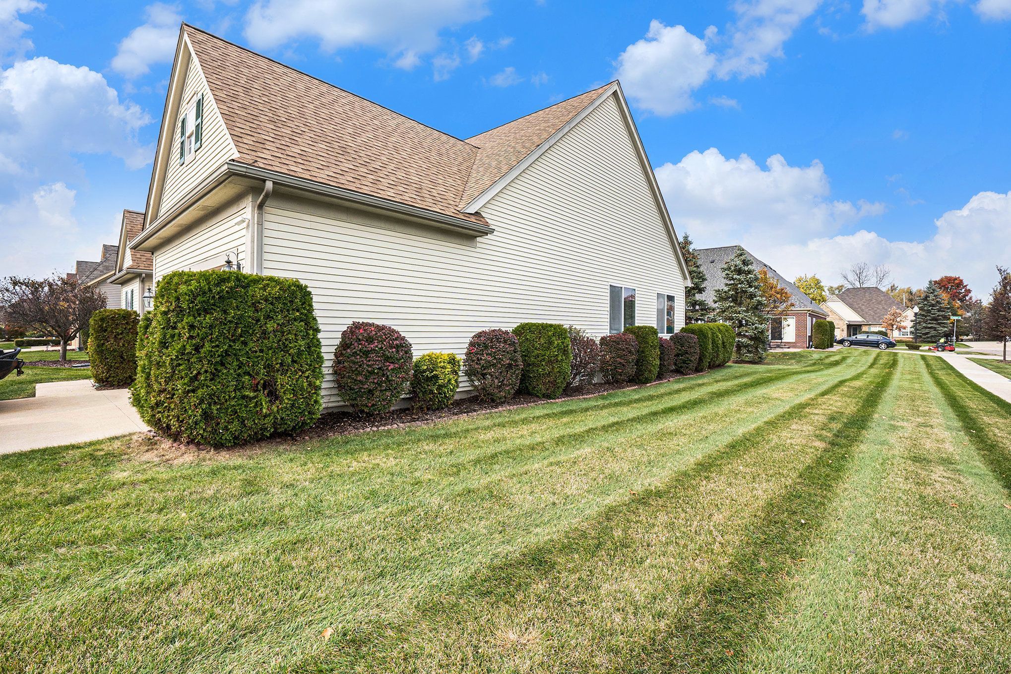 2078 Cattail Cir Property Photo 5
