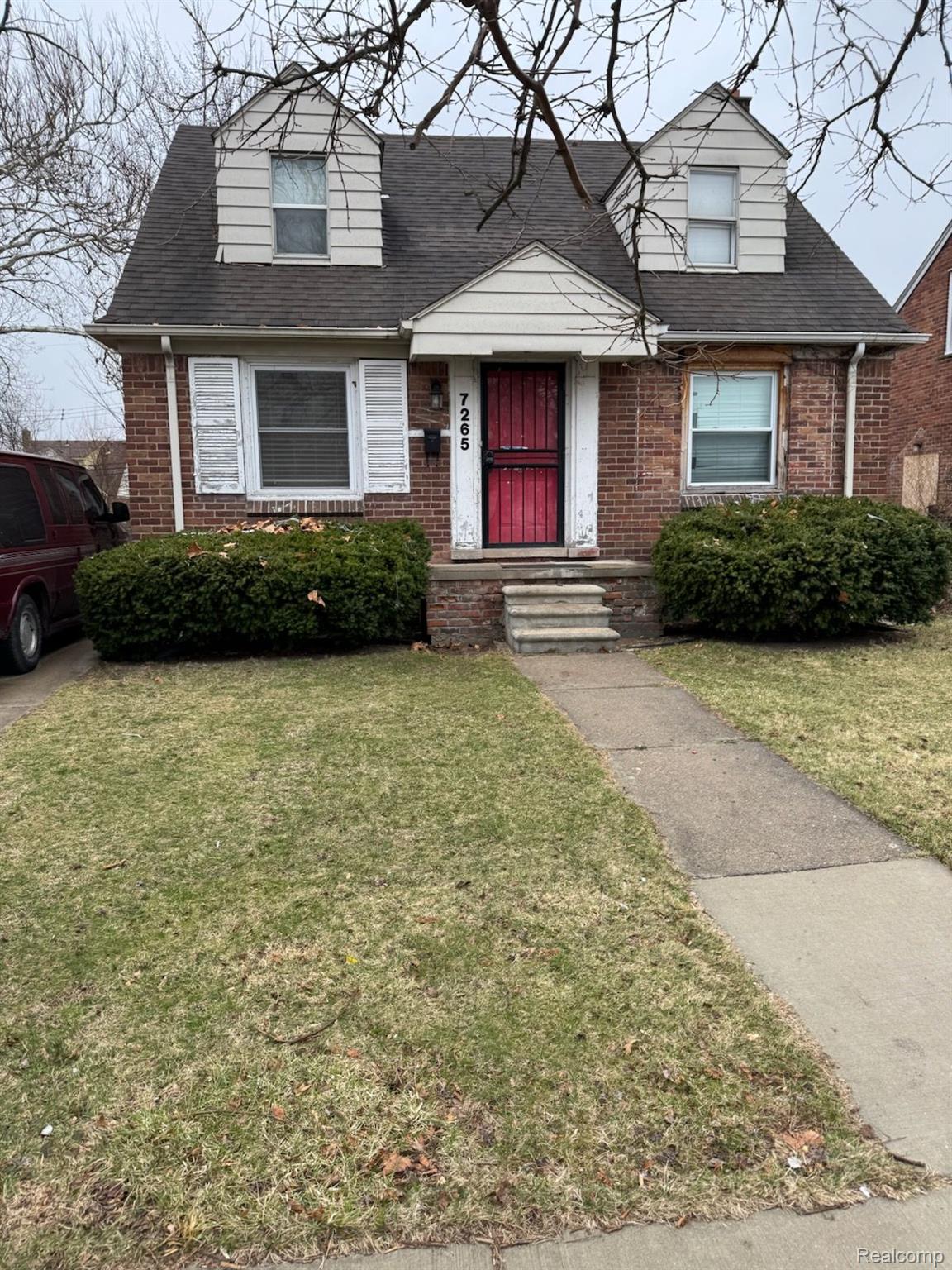7265 Evergreen Ave Property Photo 1