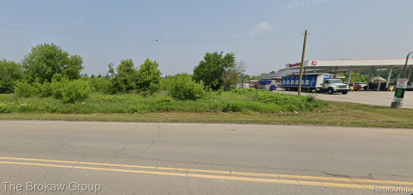 9805 E Richfield Rd Property Photo 1