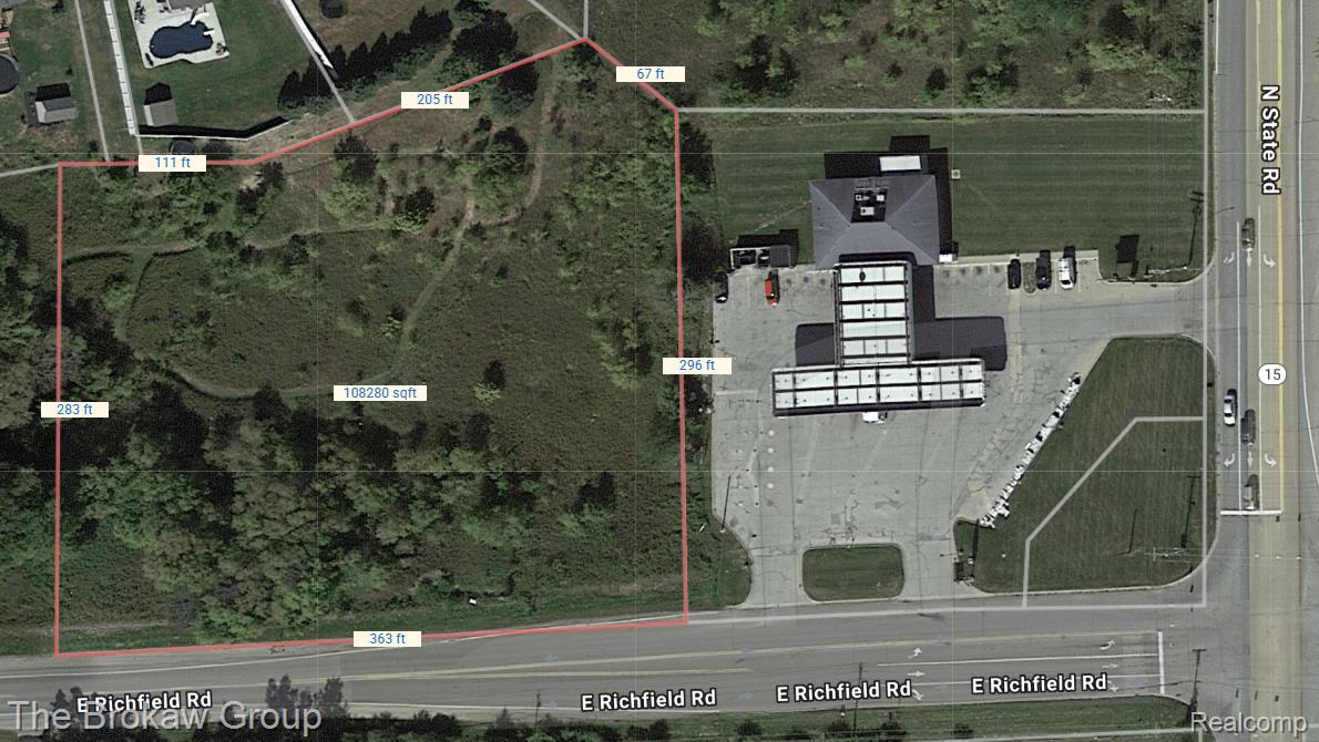 9805 E Richfield Rd Property Photo 2