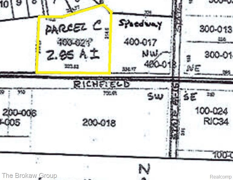 9805 E Richfield Rd Property Photo 3