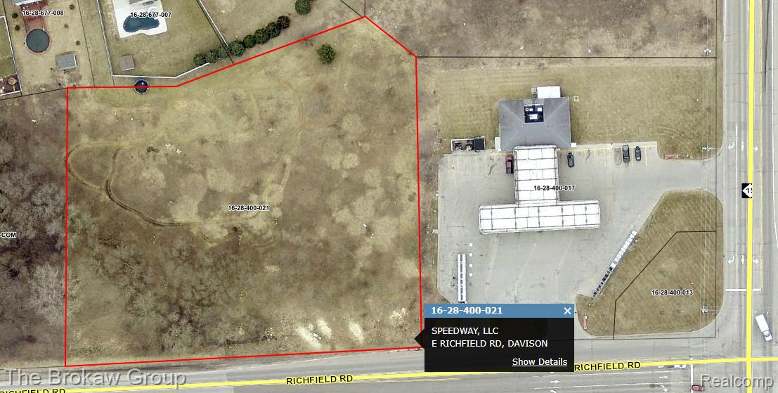 9805 E Richfield Rd Property Photo 4
