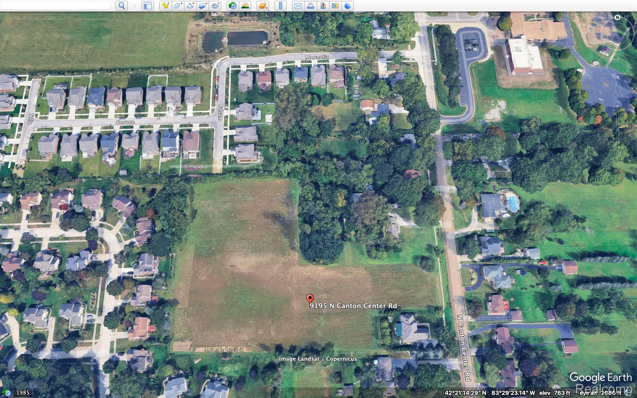 9195 N Canton Center Rd Property Photo 1