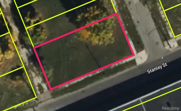 5709 Vermont St Property Photo 3