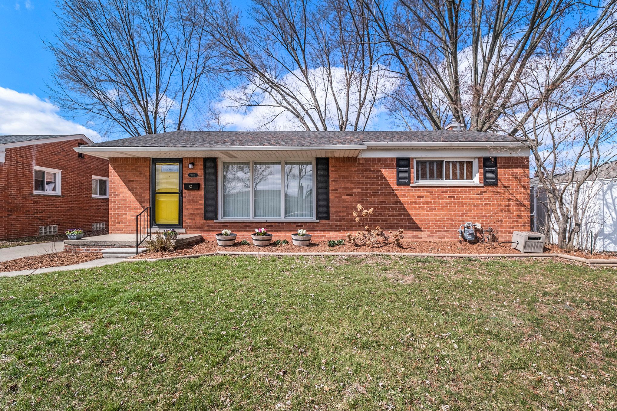 9369 California St Property Photo 3