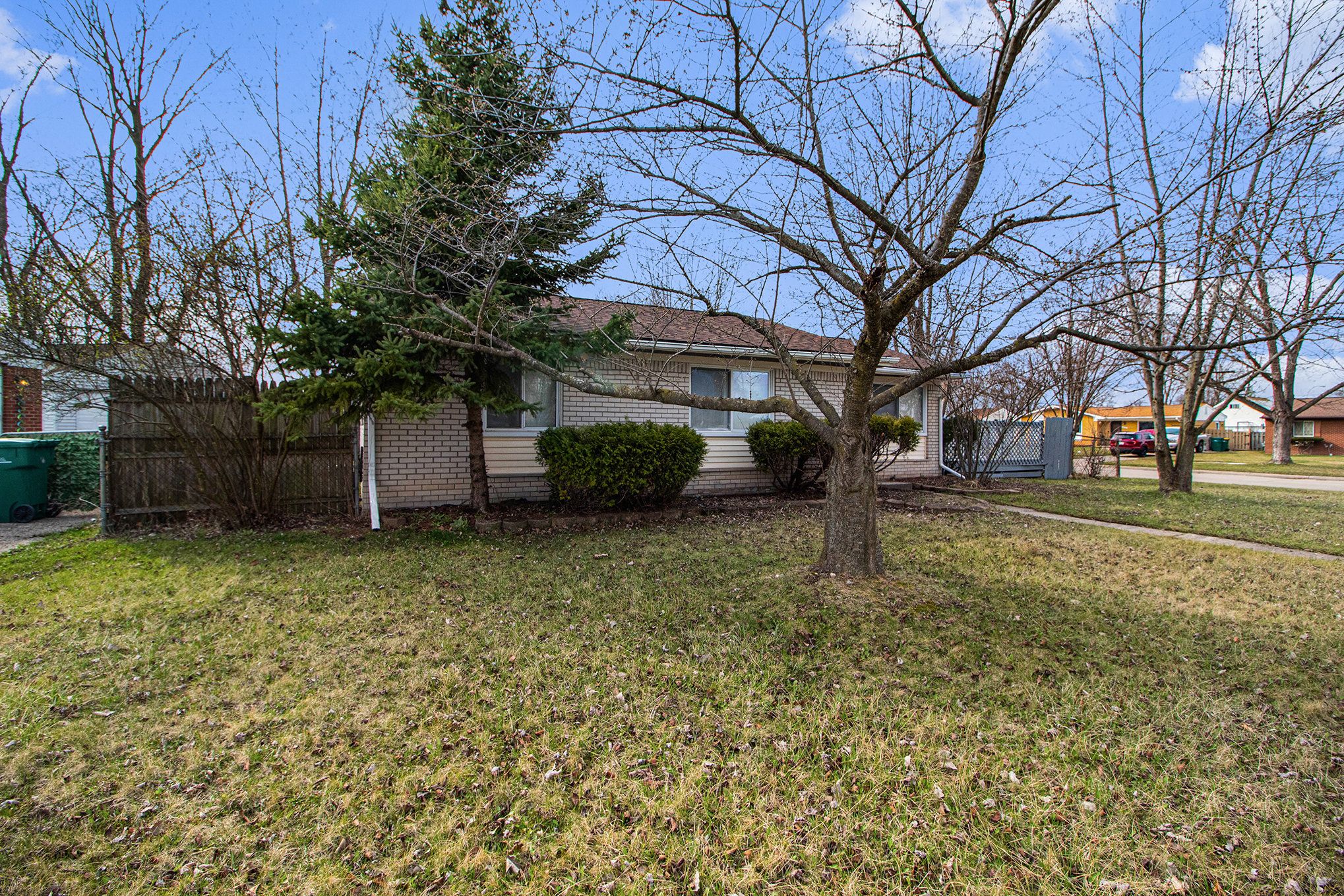 41810 Pierce St Property Photo 6