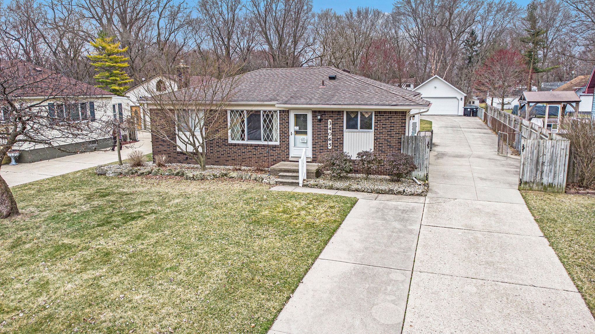 34065 Orangelawn St Property Photo 2
