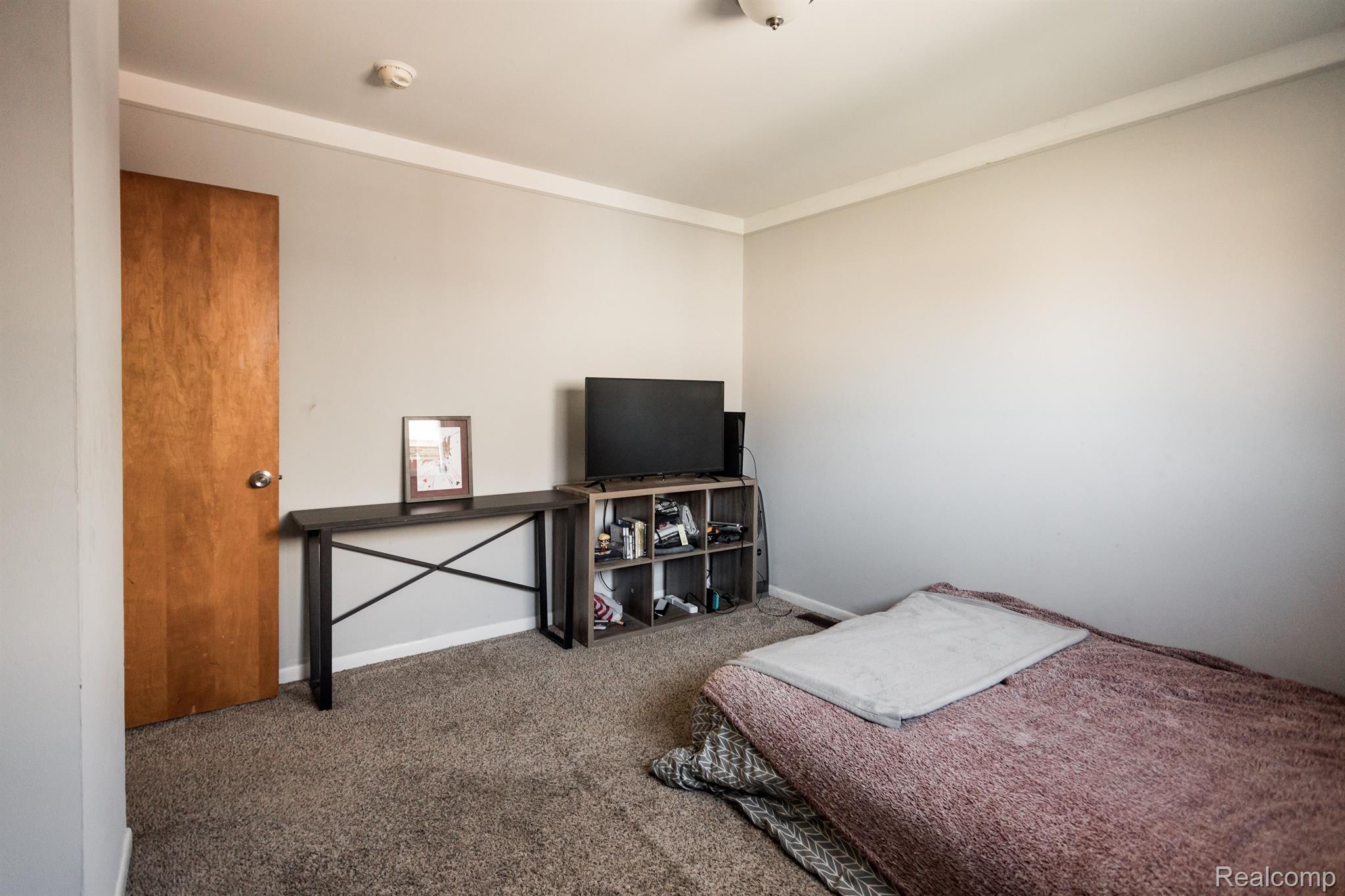 1629 E Dulong Ave N Property Photo 29