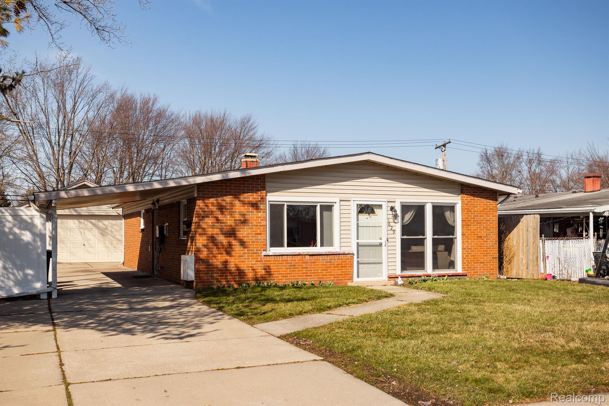 1629 E Dulong Ave N Property Photo 36