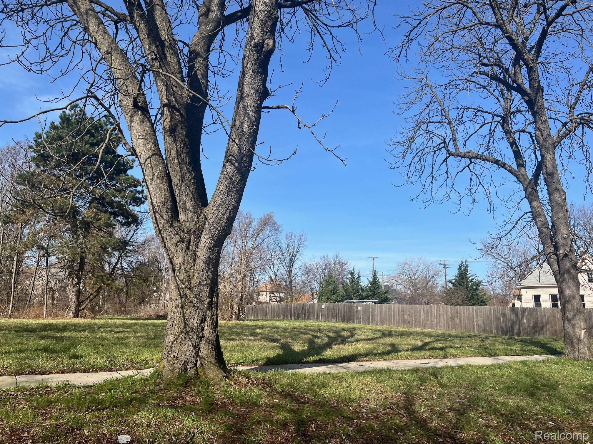 5137 Bangor St Property Photo 1