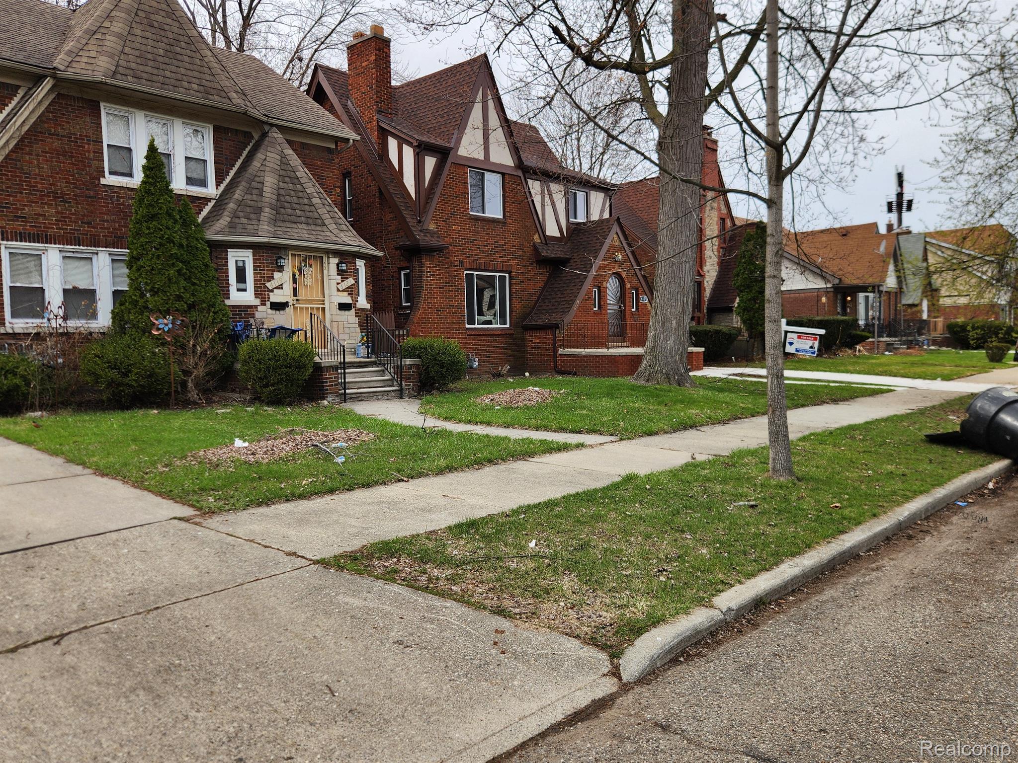 6111 Yorkshire Rd Property Photo 5
